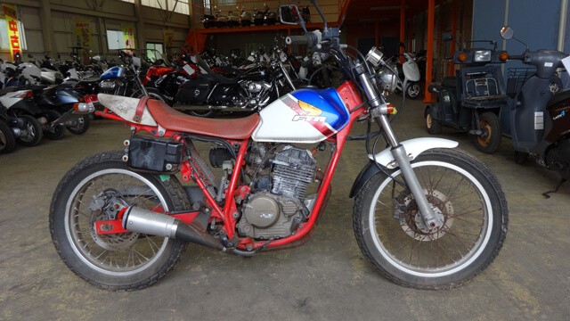 FTR250 MD17 (不動車) FTR250買取実例｜錆で覆われた不動車｜査定価格5.2万円