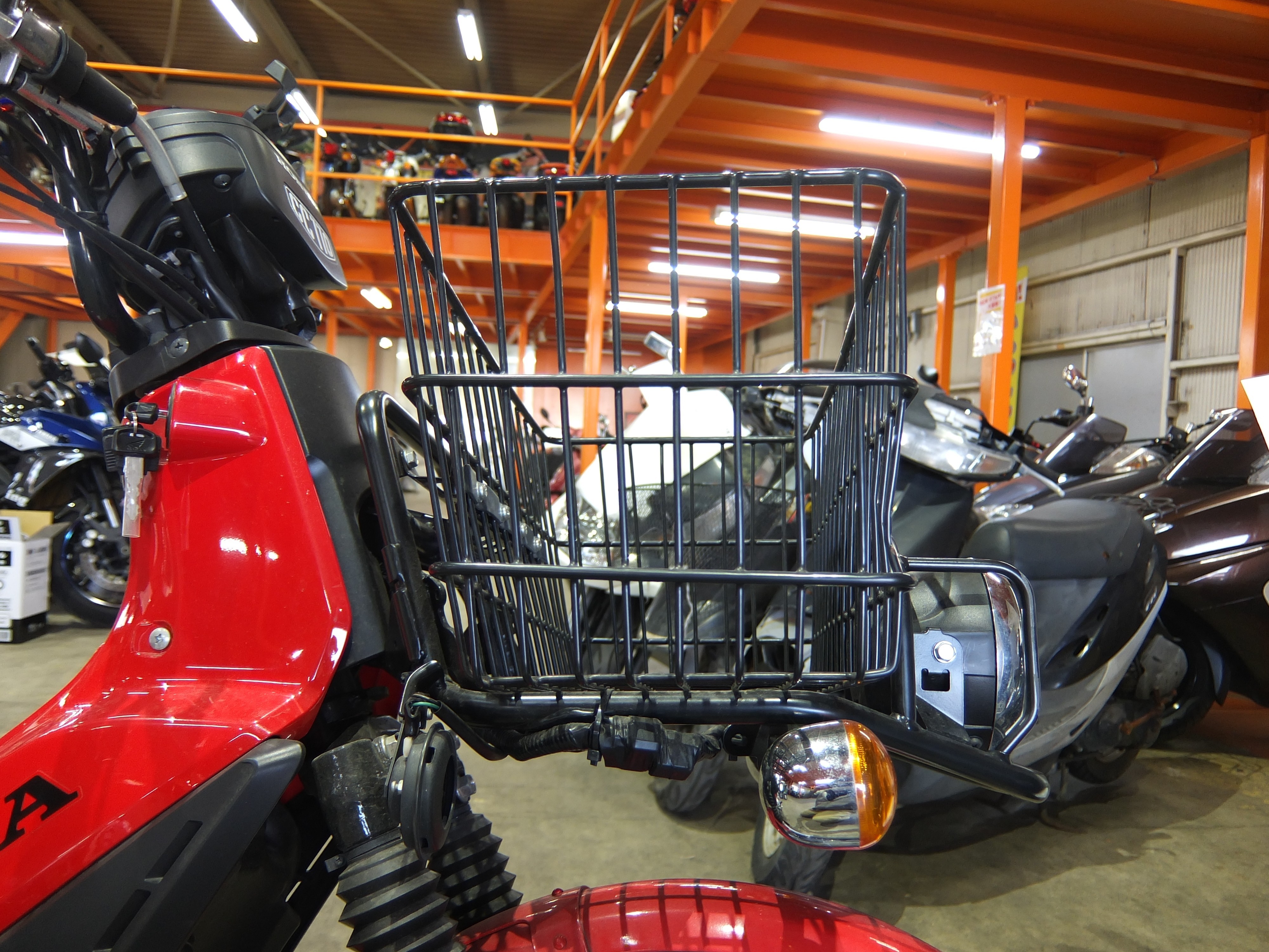 前カゴ・メーター・ライトは可もなく不可もなくの判定に