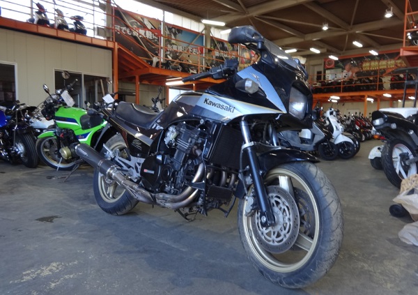 GPZ900R(1993年モデル A-10)