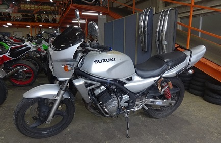 藤沢市で買取したGSX250FX（2002年モデル）