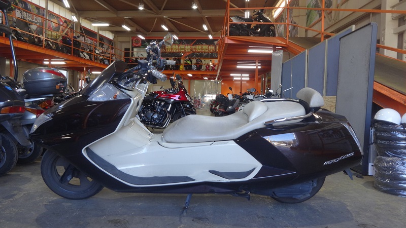 横浜市緑区で買取した2007年モデル・マグザム