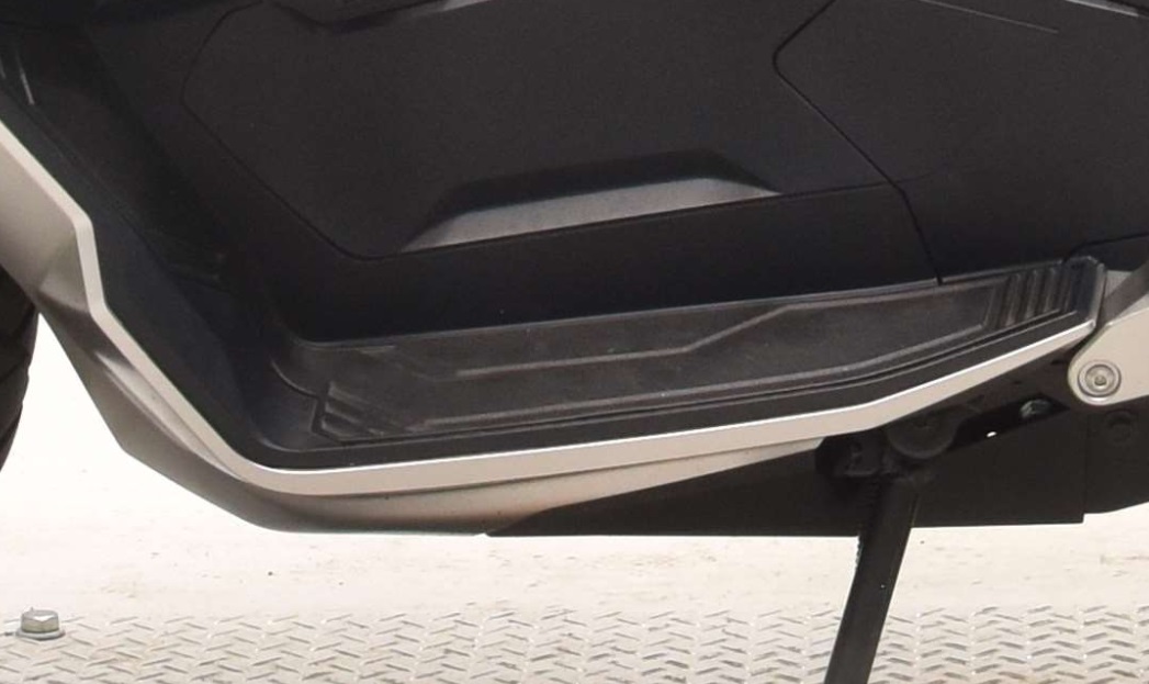 使用感が見られるステップボード