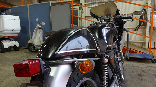 後ろからのフォルム