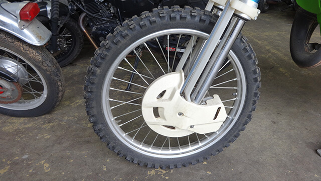 フロントタイヤ部分