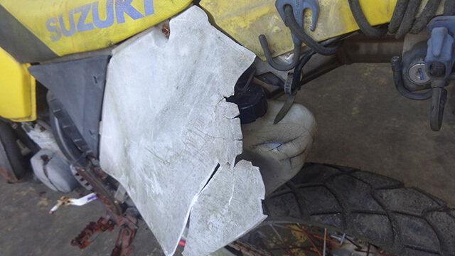 フロントカウル部分