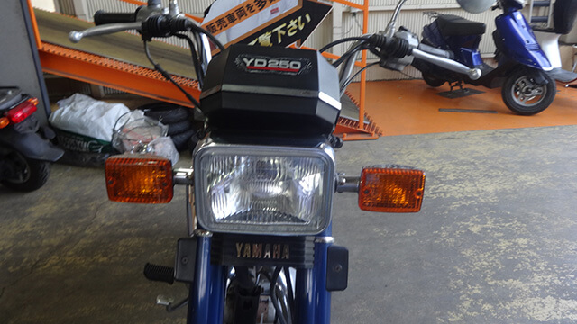 ヘッドライト部分