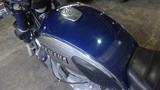 凹みないタンク部分