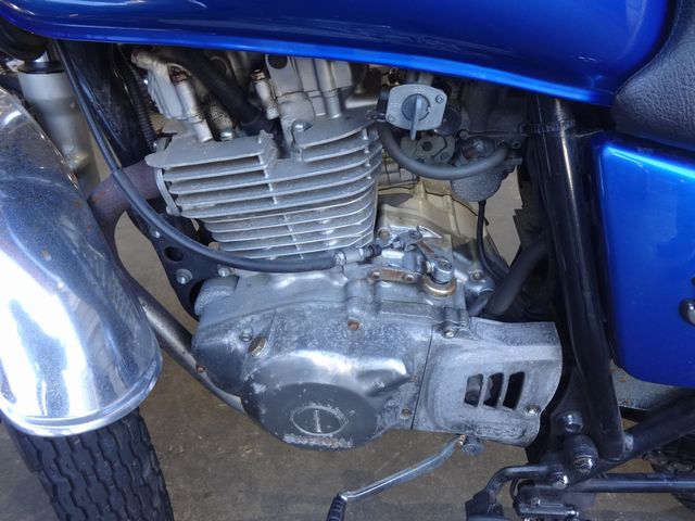 事故の衝撃によって故障が疑われるエンジン