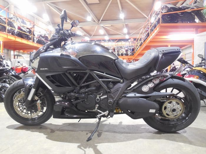 2012年モデル Ducati Diavel Cromo