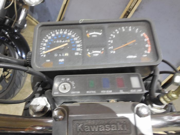 走行中にハウリングするメーター周辺