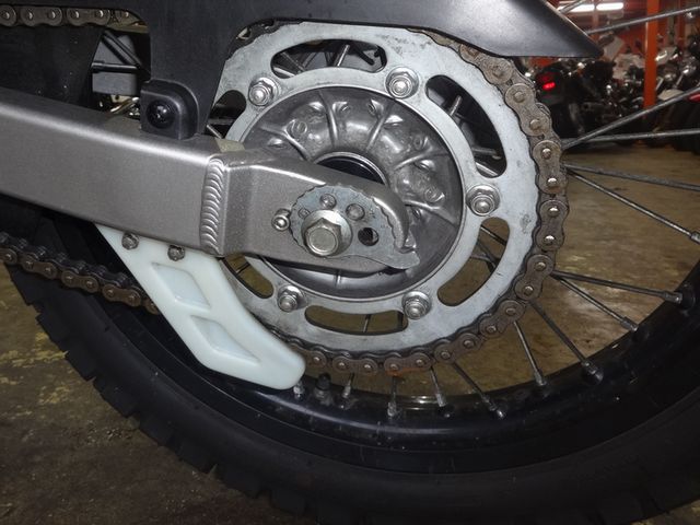 ホイールに小傷、錆びも少なくチェーンの状態は良い