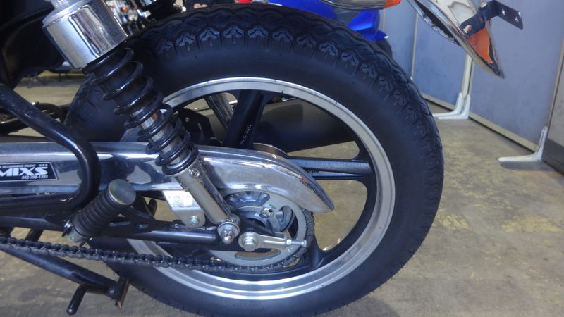 リアショックやチェーンケースにやや目立つ腐食