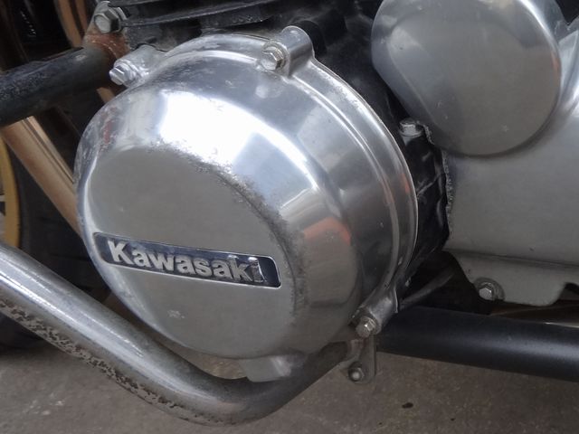 広範囲に削れ傷があるクランクケースカバー/げねれーたーカバー