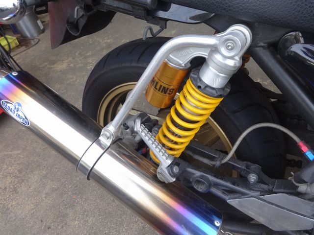 状態の良いオーリンズサス・SP忠雄マフラー