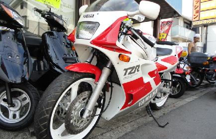 TZR250