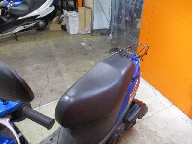 シートもこの通り破れもなければへたりもありません！当社は価格は安くても車両の質が高いので常時即売れ！