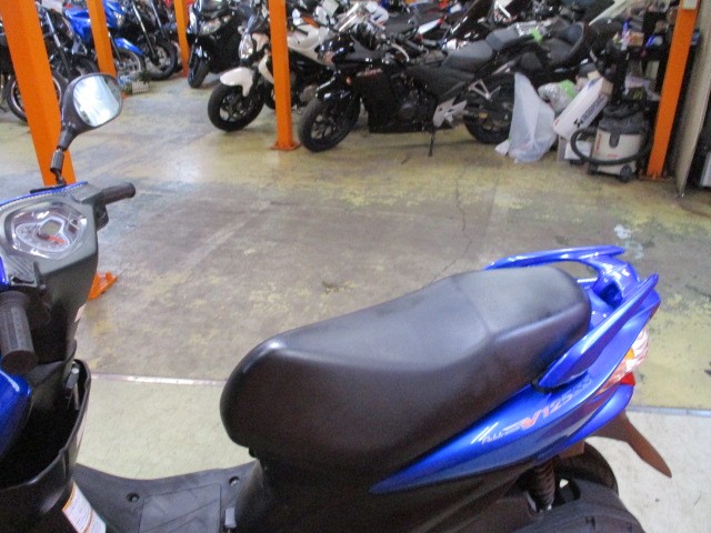 シートもこの通り破れもなければへたりもありません！来店が難しい方はお電話にて通販も可能ですよ！！