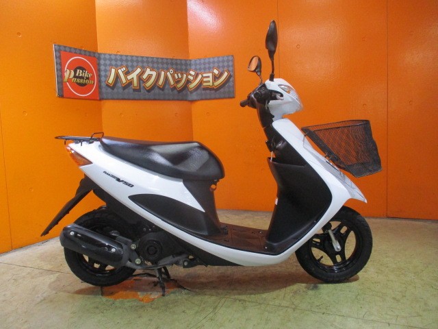 横から見てもこの通り状態状態グッド！前オーナー様大事に乗られたようで写真の通り状態グッドですよ！