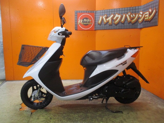 反対側もこの通り状態グッド！駆動系の樹脂の日焼けもなく機関もとってもですよ！他店追従不可能価格！！