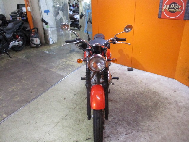 フロントから見てもこの通り状態グッド！！購入時はＬＥＤ取付工賃無料ですよ！是非ともこの機会に！