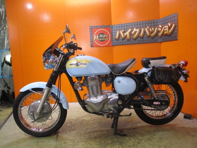 反対側もこの通り状態グッド！年式を感じさせないこの品質は！前オーナー様に感謝の一台！！