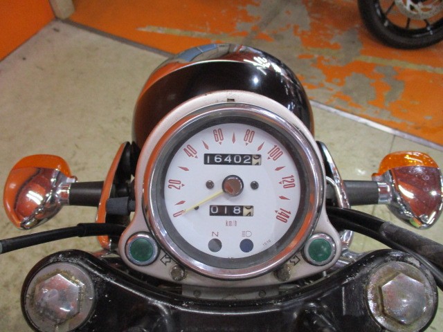 走行もまだまだの１６４０２ｋｍ！！クラシカルなバイクといえばエストレヤですよね！通販も大歓迎の一台！