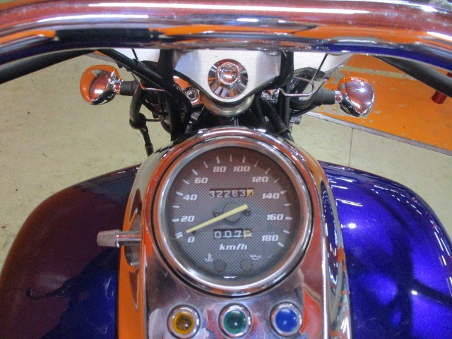 走行もまだまだの３２２６３ｋｍ！！高価な分離型ＥＴＣも装備済みでこの価格は他店追従不可能価格！