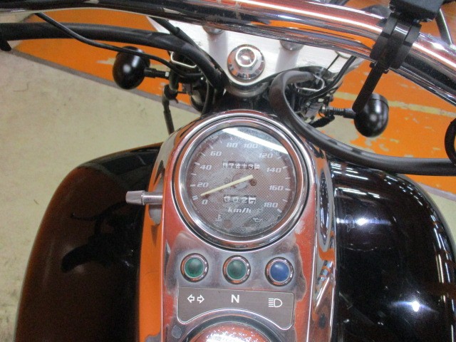 走行もびっくり低走行の７４１３ｋｍ！２５０ｃｃアメリカンとは思えない最高出力３５ＰＳ！ＭＴも６速！！