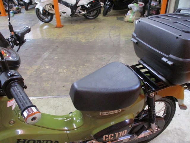 シートもこの通り破れもなければへたりもありません！当社は価格は安くても車両の質は高いので常時即売れ！