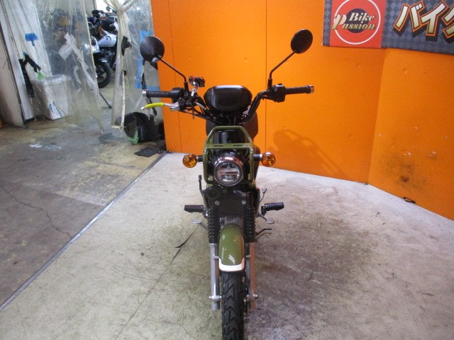 フロントから見てもこの通り状態グッド！！今や入手困難なクロスカブがこの距離でこの状態でこの価格！安い