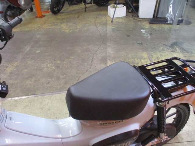 シートもこの通り破れもなければへたりもありません！来店が難しい方はお電話にて通販も可能ですよ！！