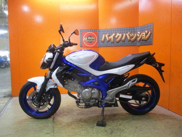 反対側もこの通り状態グッド！買い取り業務を行っている当社でも早々には入荷しない一台！早い者勝の一台！