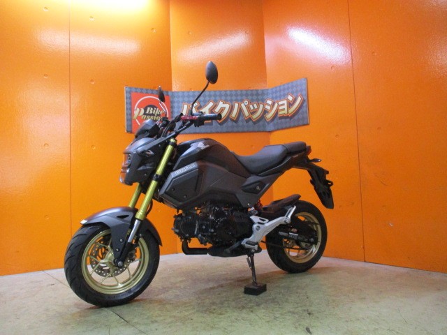 最長２４か月保証付き！！カラーも人気の高いマットアクシスグレーメタリック！安心の純正フルノーマル車両