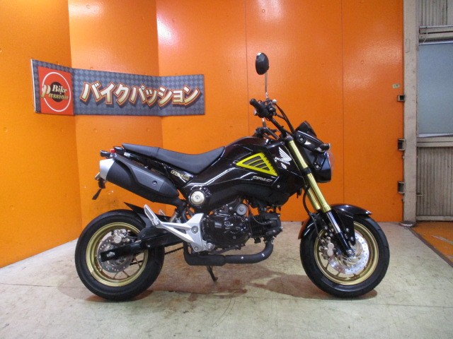 横から見てもこの通り状態グッド！！ここまで状態グッドなマイチェン後の２０１４年が今ならこの価格！！