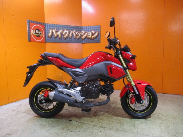 横から見てもこの通り状態グッド！パールバレンタインレッドはグロムの中でも本当に人気の高いカラー！！