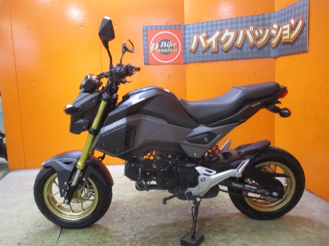 反対側もこの通り状態グッド！！グロムのＪＣ７５モデルの即納可能な中古は本当に希少ですよ！勝負価格！！