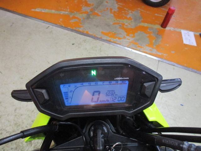 走行距離は驚きの５０３２ｋｍの低走行！グロムはこの見た目で燃料消費率１Ｌ＝６２．７ｋｍ！