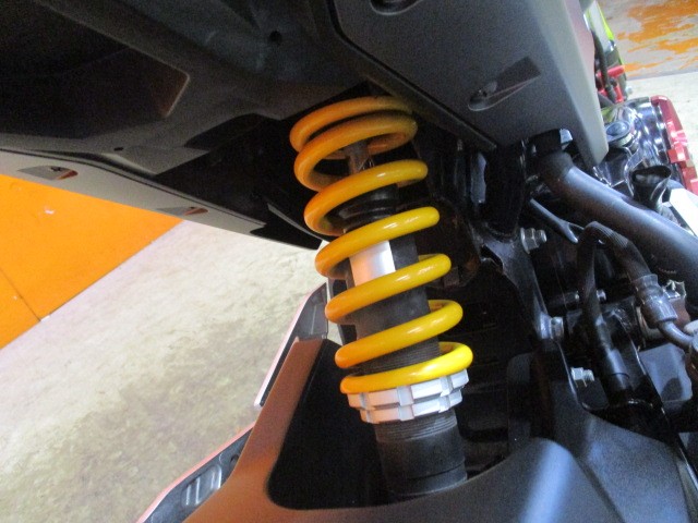 定価１万円以上するキタコの社外リアショックに変更済み！ここまでのカスタムでこの価格は安い！