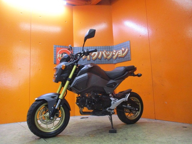 最長２４か月保証付き！！このマットアクシスグレーメタリックは本当に人気の高いカラー！勝負価格の一台！