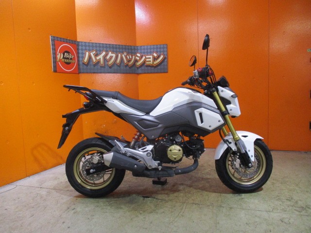 横から見てもこの通り状態グッド！！レバー左右ともにアジャスター機能付き社外レバー買うと結構高いですよ