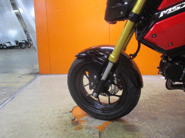 ホイールもこの通り状態グッド！後期の四角目のグロムでこの状態でこの価格は正に他店追従不可能価格！！