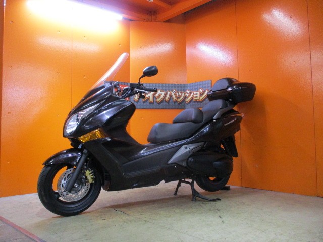 最長２４か月保証付き！！オプション満載の低走行車がこの価格は本当にお安い！勝負価格の一台！！