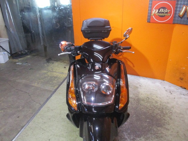 フロントから見てもこの通り状態グッド！この左右非対称のヘッドライトが特徴のジェンマ！かっこいい！！