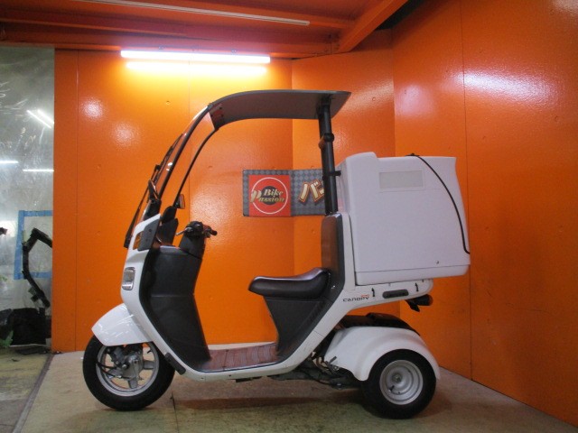 反対側もこの通り状態グッド！ミニカー登録にするための改造はお電話にて受けますよ！！通販も大歓迎の一台