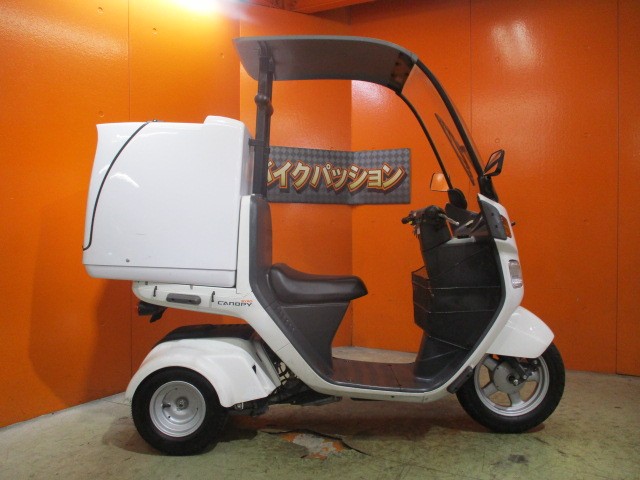 横から見てもこの通り状態グッド！好評を頂いているミニカー改造も勿論購入時は４万円にて可能ですよ！！