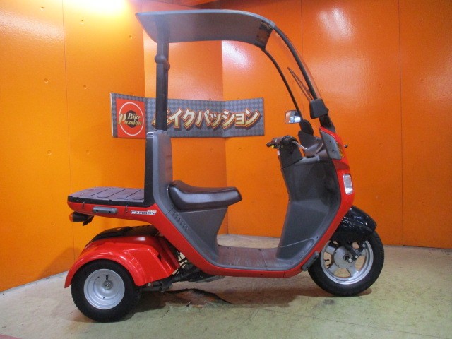 横から見てもこの通り状態グッド！流石車台番号１３２始まりのファイナルエディション！本当に綺麗な一台！