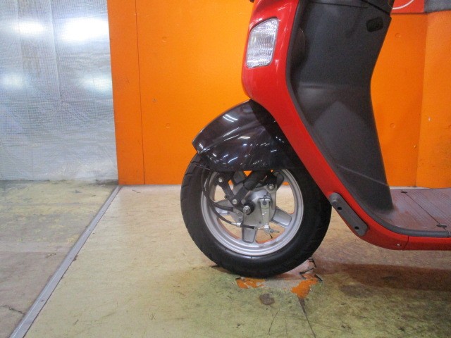 ホイールもこの通り状態グッド！当社は量販店ですがジャイロ系は販売は勿論修理カスタムも本当に得意ですよ