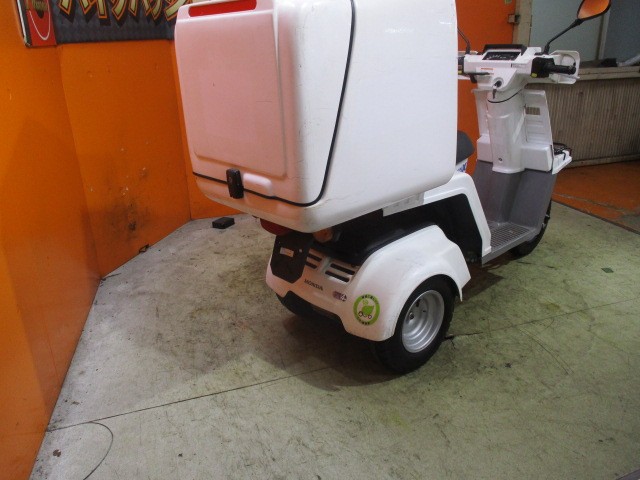 Ｒ周りもこの通り状態グッド！！来店が難しい方はお電話にて通販も可能です！悩むのは本当に危険な一台！！