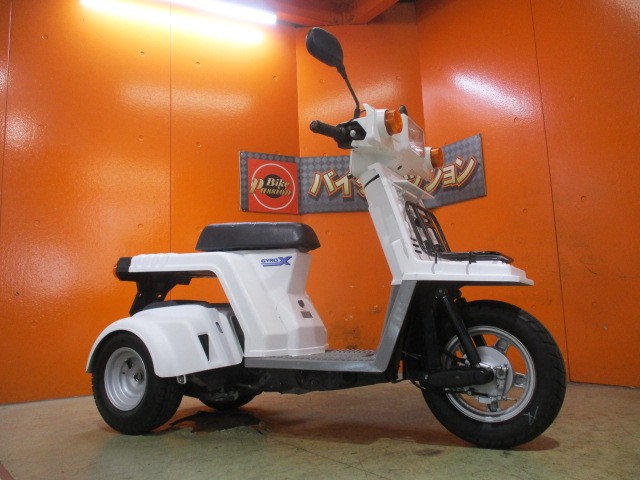 車台番号１２０始まりの２０２２年の最終モデルが入荷！購入を希望の方は０９０４４１８５３３２小西まで！