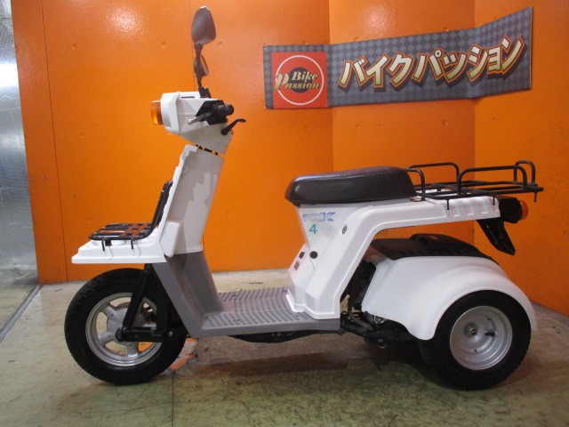 反対側もこの通り状態グッド！当社でオールペンも受付中！あなただけの一台を当社で作りませんか！！